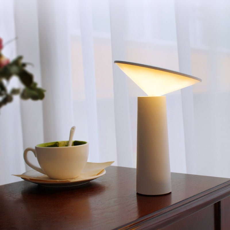 Lampe de chevet nordique minimaliste USB rechargeable - MaisonZen