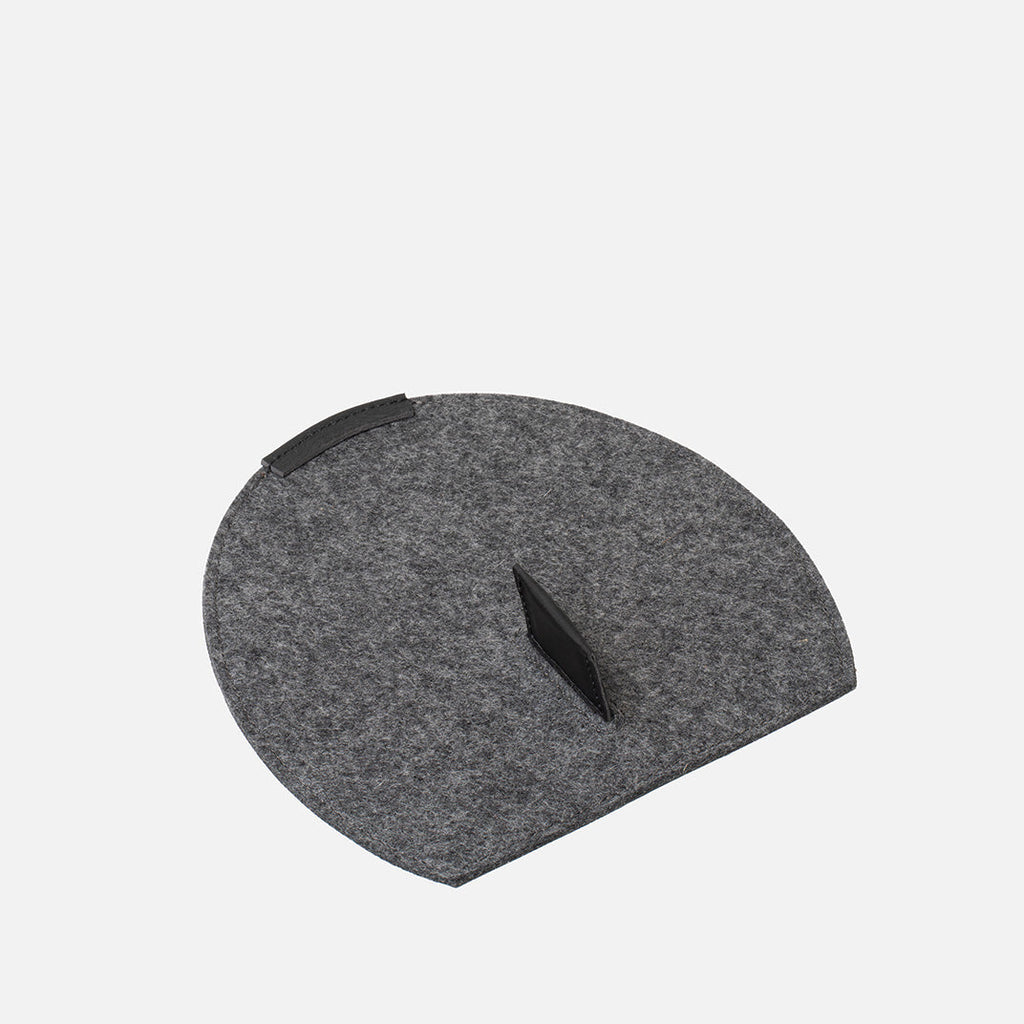 Merino Felt Rest Station 2.0 for AirPods Max Geometric Goods