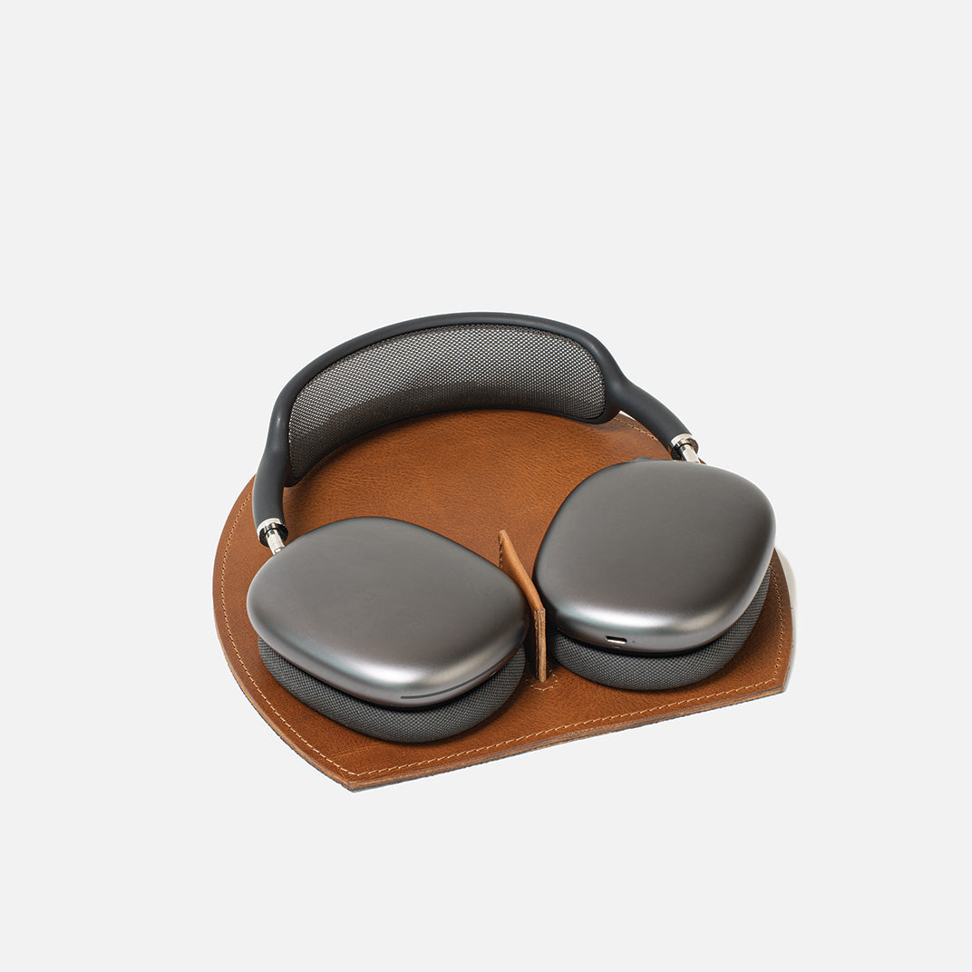Full-Grain Leather Rest Station 2.0 for AirPods Max Geometric Goods